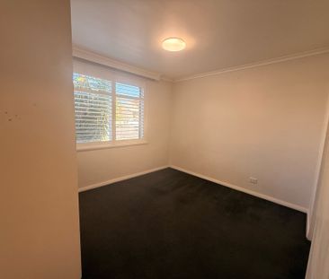 Low Maintenance Living in Prime Brunswick West Location - Photo 2