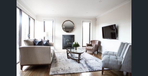 Family home, family friendly location - Photo 1