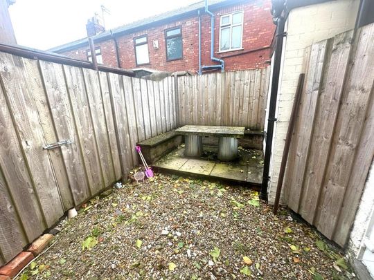 3 bedroom terraced house to rent - Photo 1