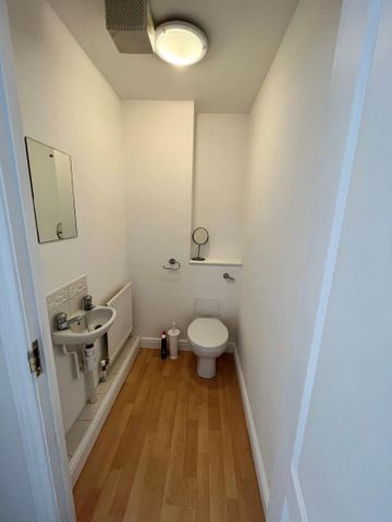 4 bedroom terraced house to rent - Photo 2