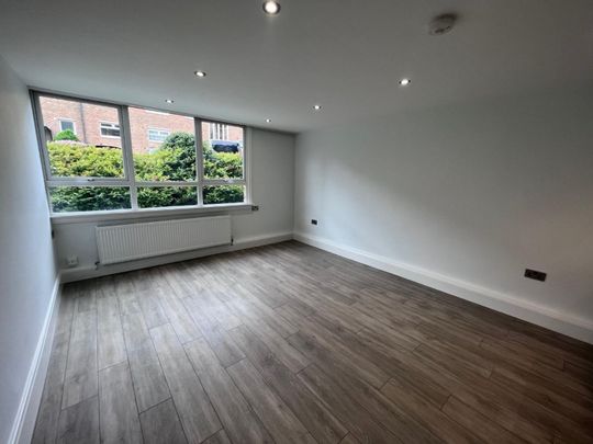 1 bedroom Flat To Let - Photo 1