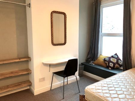 2 Bed Flat, Etta Street, SE8 - Photo 5