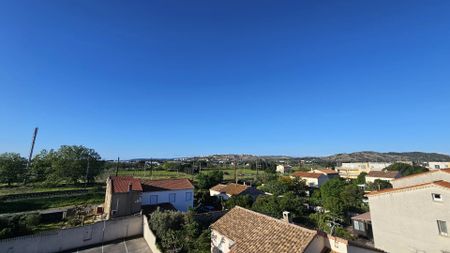 Location Appartement 2 pièces 45m² NARBONNE 11100 - Photo 4