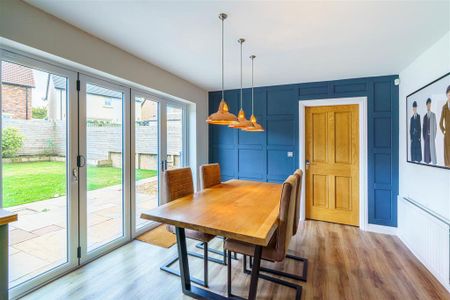 4 bedroom detached house to rent - Photo 4