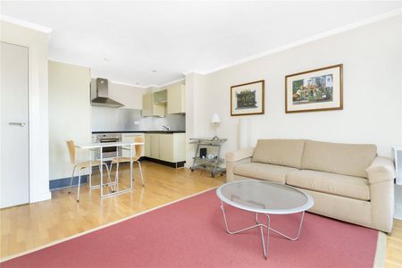 High Holborn, London, WC1V 6DR - Photo 4