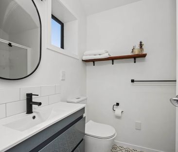 ALBANY - One Bedroom Apartment Opposite Pinehurst School! - Photo 4