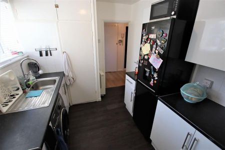 1 bedroom flat to rent - Photo 5