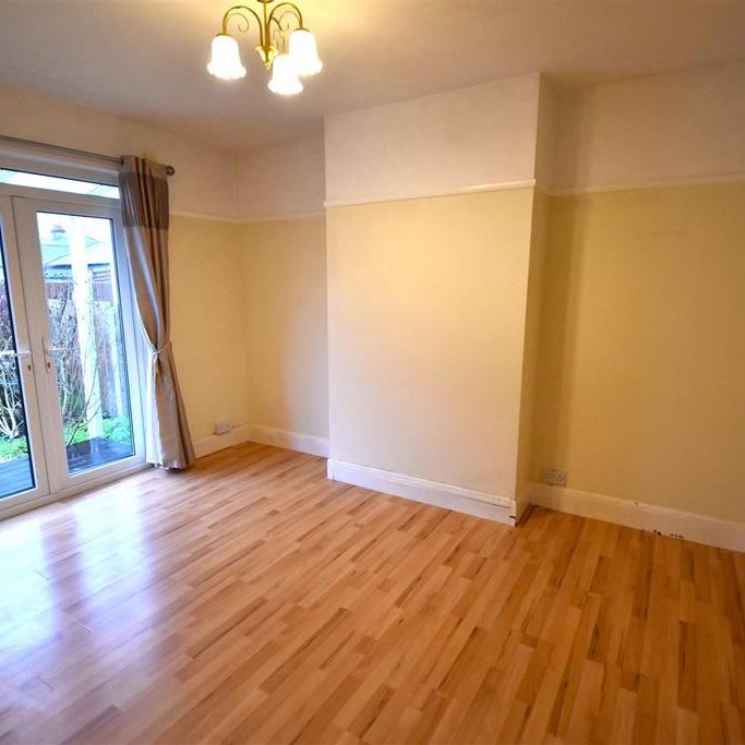 3 bedroom semi-detached bungalow to rent - Photo 1