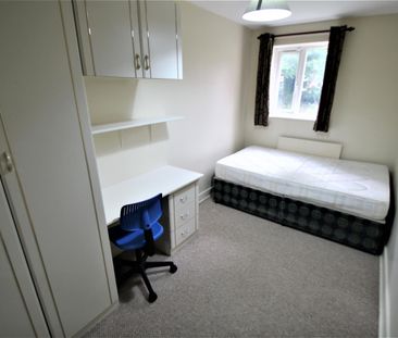 Pennington Court, Delph Lane, Woodhouse, LS6 2RW, Leeds - Photo 1