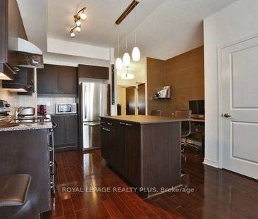 Burnhamthorpe & Confederation Furnished Luxury 1Bdrm Spacious Unit - Photo 2