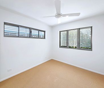 Unit 4/15-17 Beach Road, Coolum Beach. - Photo 1