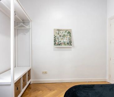 Calle del Doctor Esquerdo, Madrid, Community of Madrid 28028 - Photo 1