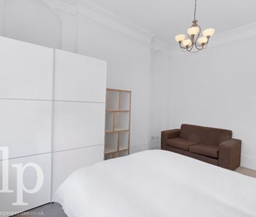 2 Bedroom Apartment, St. Martin’s Lane, WC2N - Photo 5