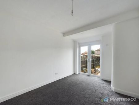 3 bedroom terraced house to rent - Photo 3