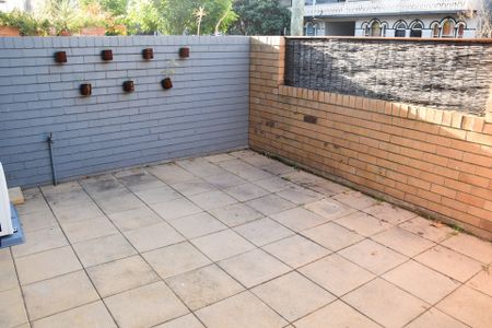 2/77 Bull Street, Cooks Hill NSW 2300 - Photo 5