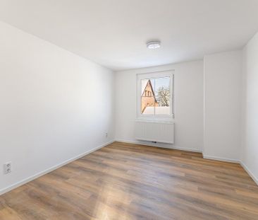 Frisch sanierte 2-Zimmer-Wohnung im Erstbezug mit Terrasse & Stellp... - Foto 3