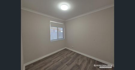 Contemporary Comfort in Central Location - Photo 3