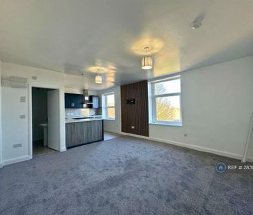 Studio to rent - Photo 5