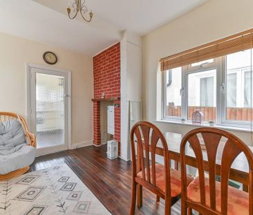 4 bedroom house to rent - Photo 3