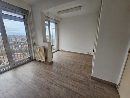 Ruim 2-SLK Appartement met Prachtig Uitzicht in Berchem - Photo 4