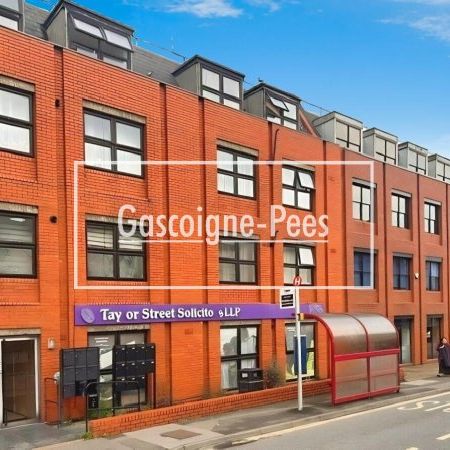 Victoria Road, Aldershot, GU11 - Photo 4