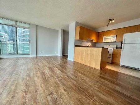 For Lease - 381 Front Street Unit# 1103, Toronto, Ontario - Photo 3