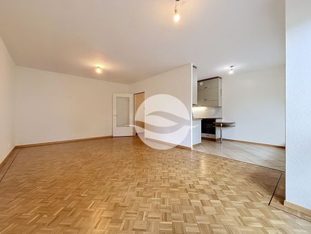 Beautiful 4-room apartment in a quiet and residential area - Photo 2