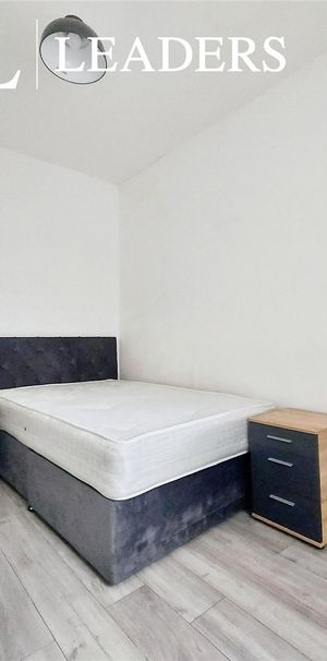 1 bedroom property to rent Priory Crescent, Southend-on-Sea, Essex, SS2 - Photo 1