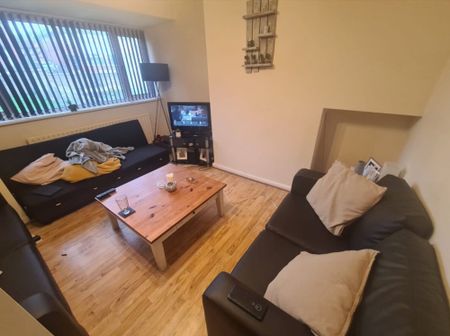 2 Bed - 43 Argie Avenue, Burley, Leeds - LS4 2QN - Student - Photo 5