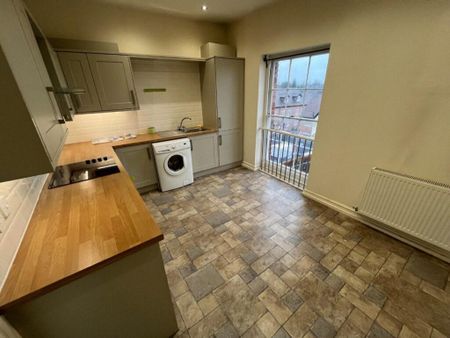 2 bedroom flat to rent - Photo 5