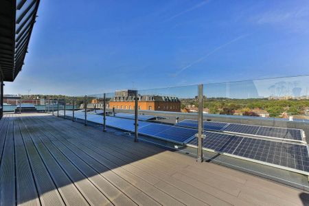 2 bedroom penthouse to rent - Photo 4