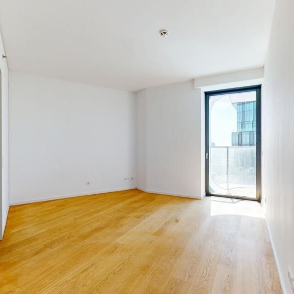 Skyline-Signature Living – Exklusive Wohnadresse im 27. Stock des Grand Tower - Photo 1