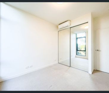 Contemporary Two Bedroom Apartment - Photo 2