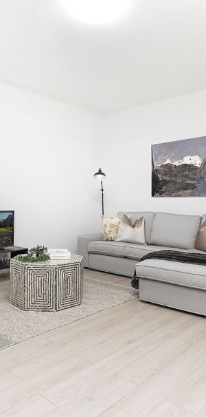 Boutique Ground Floor Renovated Parkside Apartment - Photo 1