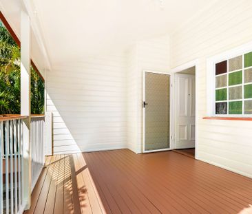 686 Logan Road, Greenslopes. - Photo 5