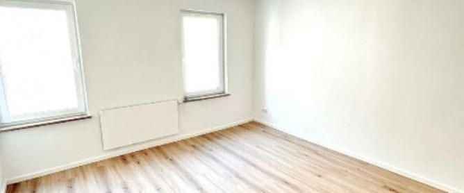 3 Zimmer Wohnung mit Einbauküche in Wandsbek - Foto 1