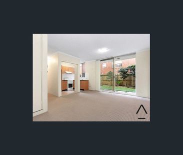 ONLY A SHORT STROLL TO RANDWICK VILLAGE! - Photo 1