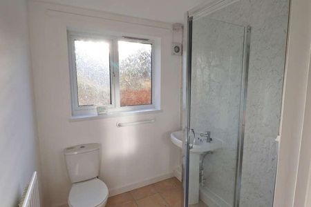 Mount Road, Hinckley, Leicestershire, LE10 - Photo 2