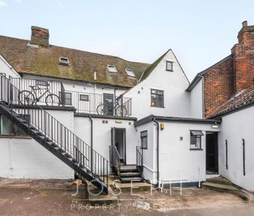 1 bedroom in a flat share to rent - Photo 2