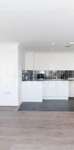 Spacious two double bedroom property set in modern development - Photo 1