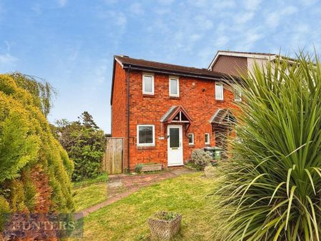 2 bedroom end of terrace house to rent - Photo 2
