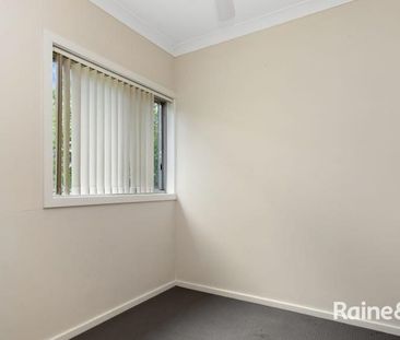 Charming 3-Bedroom Home - Photo 3
