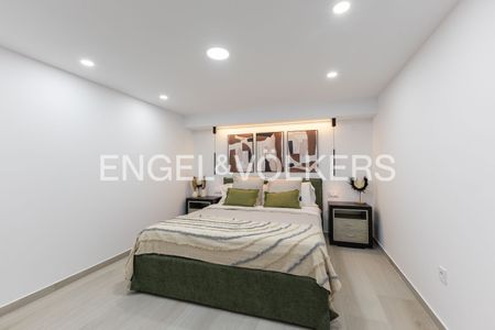 Casa adosada de alquiler en Carrer del Perú, Zona Avenida Alta - Auditorio - Photo 2