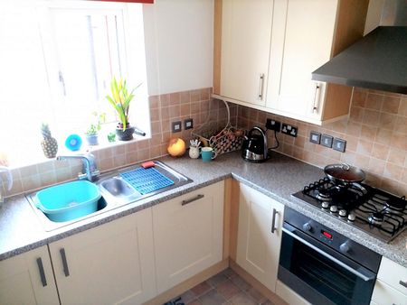 Two Bedroom Ground Floor Apartment with Stunning Riverside Views to Rent in Deeping St James - Photo 5