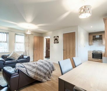 8 Manor Court, Moira, BT67 0TL - Photo 2