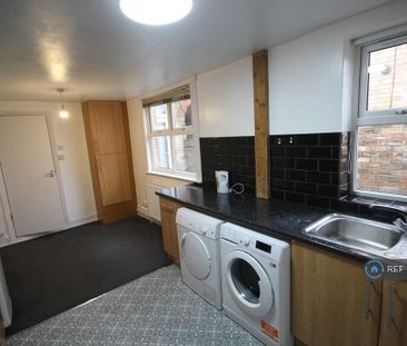 3 bedroom end of terrace house to rent - Photo 6