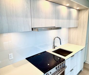 For Lease - 448 Burnhamthorpe Road Unit# 1201, Mississauga, Ontario - Photo 2