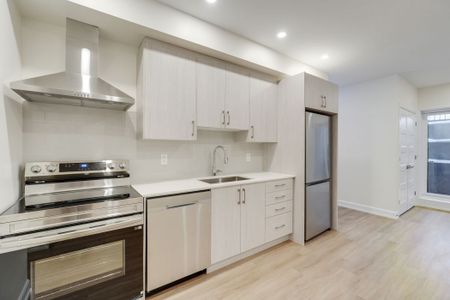 For Lease - 956 Fisher Avenue Unit# C, Carlington - Central Park, Ontario - Photo 5