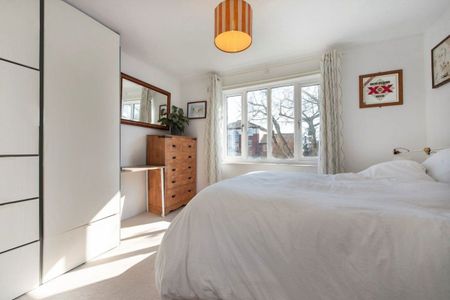 Gloucester Square, Broadway Market, E2 - Photo 4