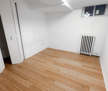 For Lease - 2469 Queen Street Unit# 5, Toronto, Ontario - Photo 4